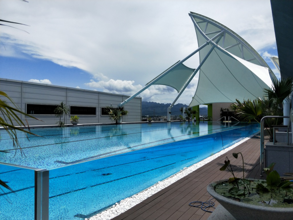 The largest boundless swimming pool of Asia